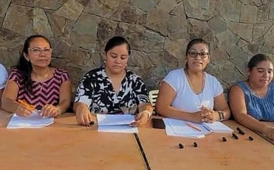 El Comite de padres de familia del COBAO Plantel 22 rechazan cambio de dirección a mitad de semestre