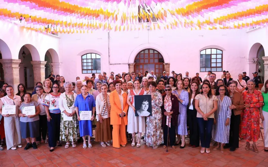 DIF de Oaxaca de Juárez reconoce la labor solidaria del Comedor Lilí