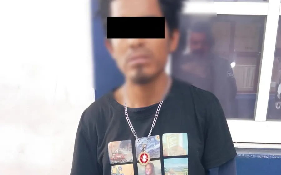 Policía Municipal detiene a hombre por presunta agresión a un elemento en el Centro Histórico