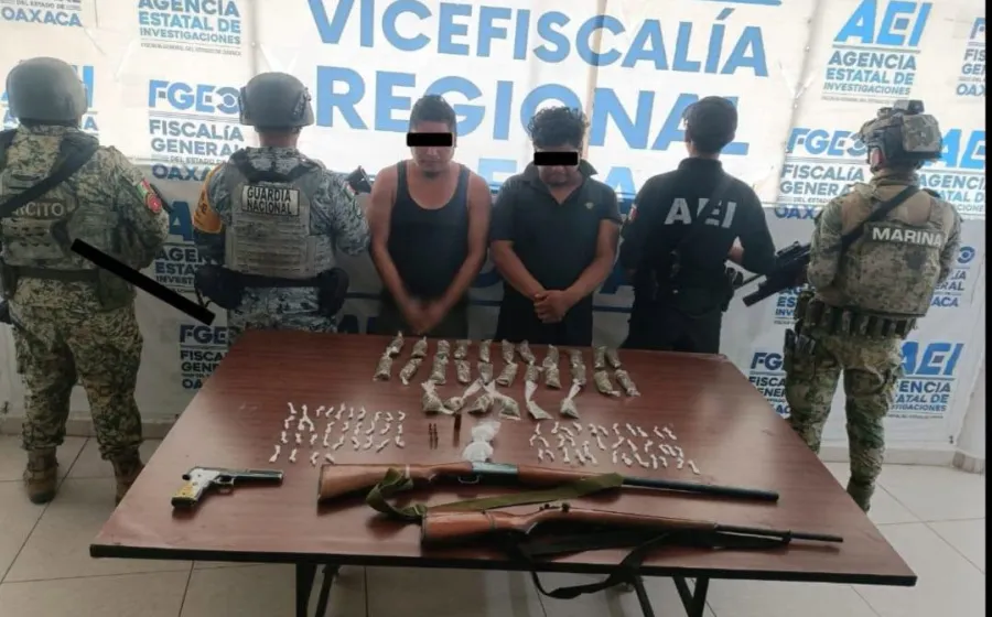 Fiscalía de Oaxaca detiene a tres generadores de violencia en la Costa, aseguran arsenal tras enfrentamiento