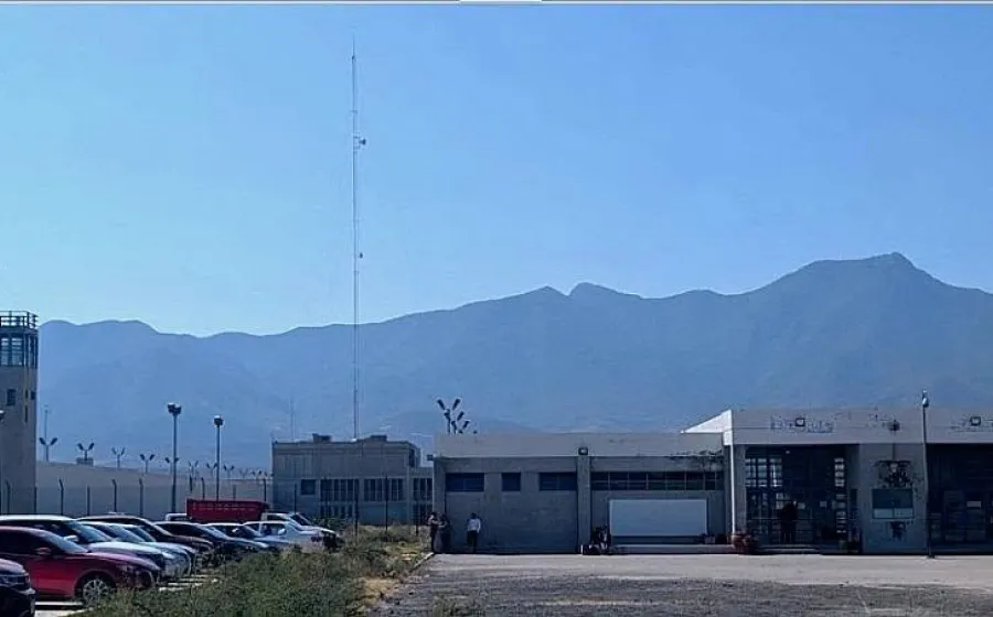 FEMCCO obtiene vinculación a proceso contra ex funcionario de los Servicios de Salud de Oaxaca por tráfico de plazas y uso de documento falso