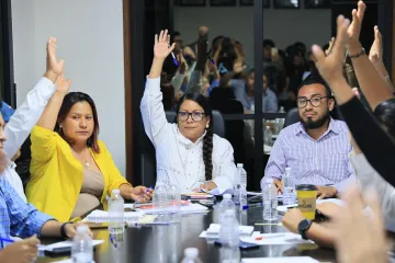 Santa Cruz Xoxocotlán aprueba iniciativas para fortalecer sus instituciones