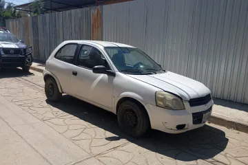 Policía Municipal asegura vehículo con reporte de robo activo