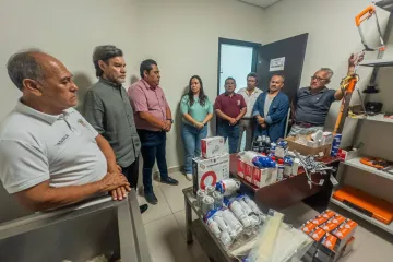 Entregan insumos de mantenimiento en el Hospital "Macedonio Benítez!