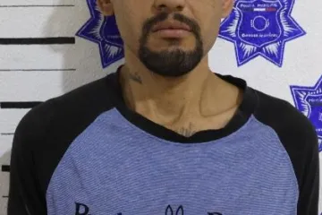 Policía Municipal detiene a persona por presunto delito de violencia de género