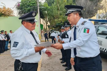 Reconoce Policía Vial Estatal a 13 elementos en su jubilación luego de más de 30 años de servicio