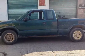 Policía Municipal asegura camioneta al contar con reporte de robo activo