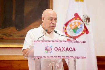 Gases tóxicos y sumersión en agua causaron muerte de 6 personas en pozo de Tezoatlán: PC