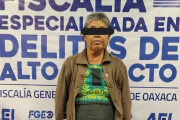 Fiscalía de Oaxaca ejecuta cateo contra narcomenudeo en Tlacolula de Matamoros; detienen a una mujer