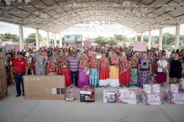Rinden merecido homenaje a mujeres juchitecas, a través del #EquipoEMP con el Festival ¡GRACIAS MAMÁ!