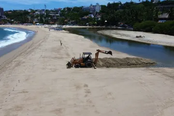 Contaminación de playa Marinero en Puerto Escondido 