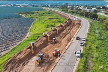 Arranca construcción de vialidad en márgenes del río Atoyac