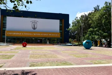 Concluyen vacaciones de verano en la UABJO 