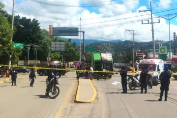Detiene Fiscalía a chofer que camión de basura que mató a abuelita en Plaza Bella