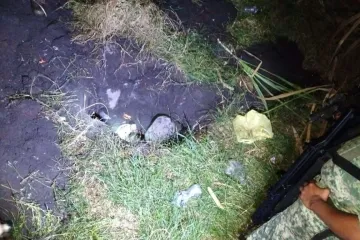 Localizan toma clandestina de combustible en Acatlán