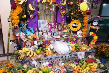 Invita ayuntamiento de Xoxocotlán a participar en el tradicional con concurso de Altares de Muertos