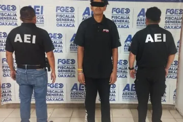 Lo detienen por asalto a una tienda Oxxo