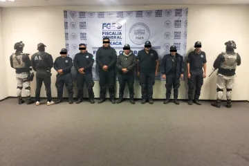 Detiene a siete elementos de la policía municipal por homicidio de un niño, ocurrido en la Costa