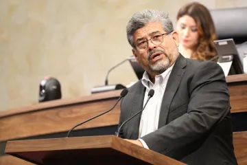 Buscan enaltecer el legado de Andrés Henestrosa Morales con la reinscripción de su nombre en letras de oro en el Muro de Honor del Recinto Legislativo “Benito Juárez”
