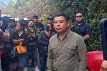 Retienen a diputado Benjamín Viveros en Acatepec
