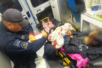 Paramédicos de Santa Lucía del Camino atienden labor de parto