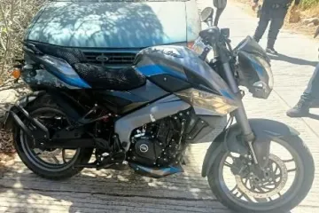 Policía Municipal asegura motocicleta al contar con reporte de robo activo