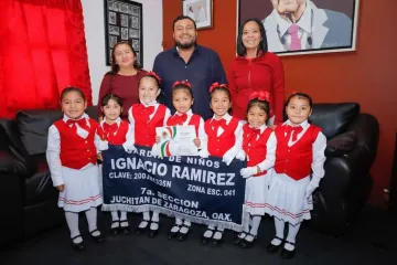 Regresaron triunfantes a Juchitán, ganaron concurso de escoltas