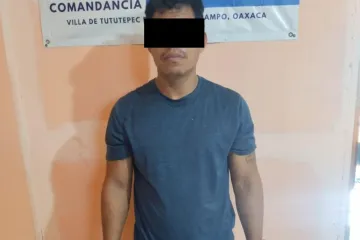 Fiscalía de Oaxaca ejecuta orden de aprehensión contra hombre por agredir a su madre tras conflicto por un terreno en la Costa
