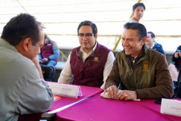 Vecinas y vecinos toman la palabra en el primer Diálogo Vecinal del año en Oaxaca de Juárez