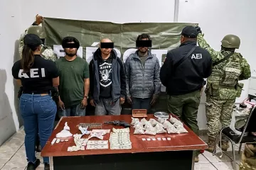 Fiscalía de Oaxaca asegura droga y detiene a tres personas en Zimatlán