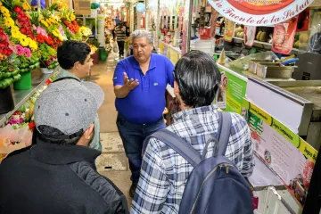 Gobierno Municipal brinda atención a locatarios luego de un conato de incendio en el mercado Benito Juárez