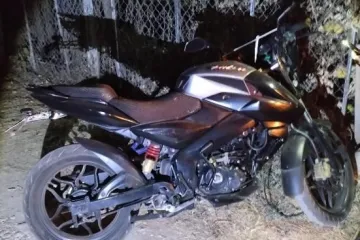 Policía Municipal asegura motocicleta al contar con reporte de robo activo