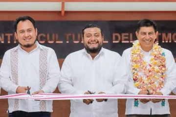 Miguel Sánchez atestigua entrega del Centro Cultural del Istmo