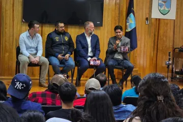 Abren oportunidades laborales en EU para veterinari@s de la UABJO 