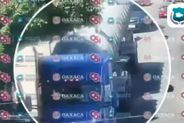 Recuperan C5i Oaxaca y Policía Vial Estatal pipa con reporte de robo en la ciudad capital