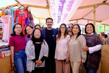 Arranca el Tianguis Violeta en El Llano