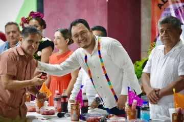 Magisterio oaxaqueño contribuye a la formación de una nueva ciudadanía: Emilio Montero