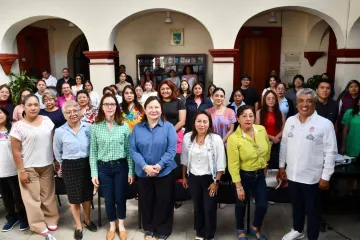 Universitarias visibilizan aportes de las mujeres a la sociedad