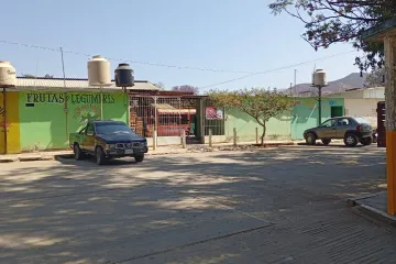 Habitantes del Fracc. El Retiro han sufrido el olvido y desatención de autoridades municipal