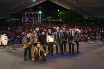 Xoxocotlán vibra con tradición y música en el Quinto Martes de Brujas