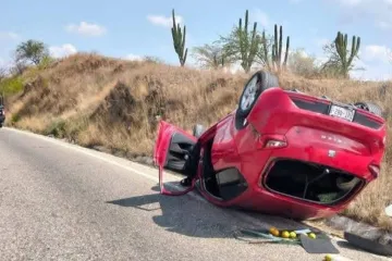 Volcó en la carretera 175, daños y el susto, el resultado