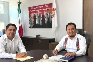 Atienden necesidades educativas en la Costa de Oaxaca