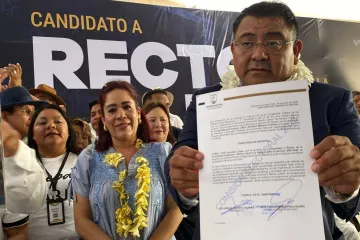 Se registra Farid Acevedo López como candidato a la rectoría de la UABJO