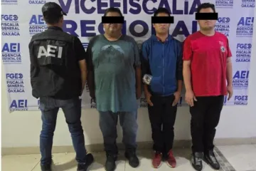 Fiscalía de Oaxaca ejecuta orden de aprehensión contra tres probables responsables de fraude en la venta de un vehículo
