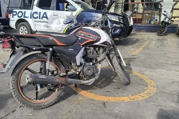 Policía Municipal asegura dos motocicletas al contar con reporte de robo activo
