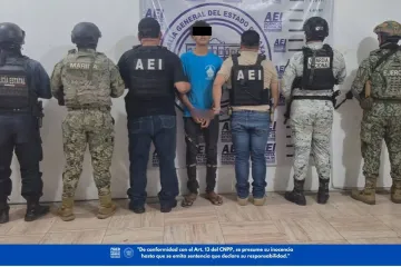 Detiene FGEO a presunto narcomenudista en flagrancia; contaba con orden de aprehensión por homicidio en la Costa