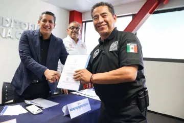 Entregan Certificado Único Policial a elementos de la AEI 