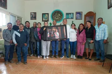 Nino Morales de gira de trabajo por comunidades de la Mixteca