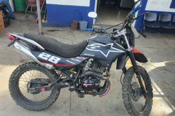 Policía Municipal asegura motocicleta con presuntas alteraciones en sus numerales