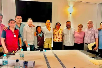 Con diálogo, Gobierno de Oaxaca atiende al gremio de taxistas y avanza en acuerdos
